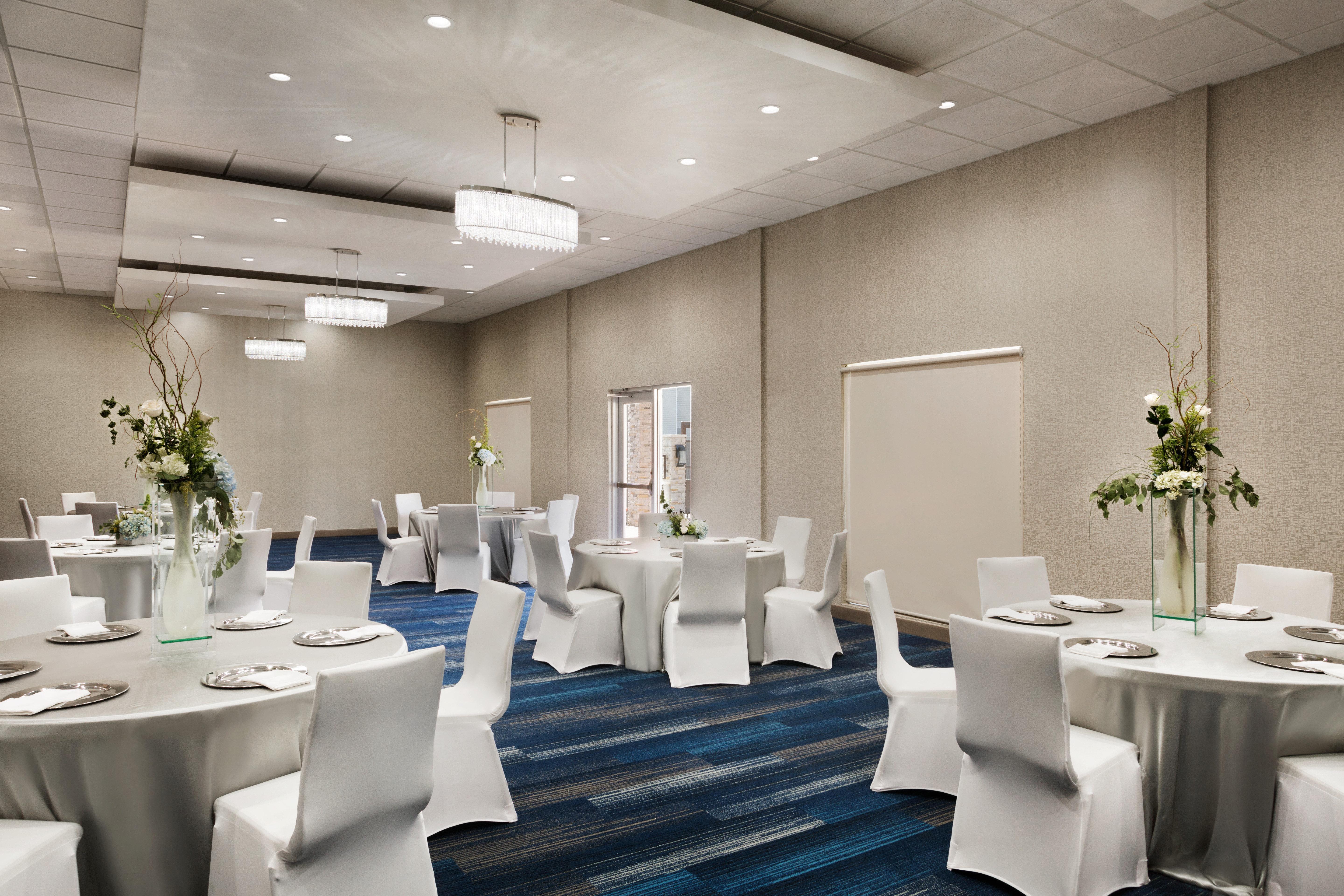 Holiday Inn Express & Suites - Mcallen - Medical Center Area By Ihg Bagian luar foto