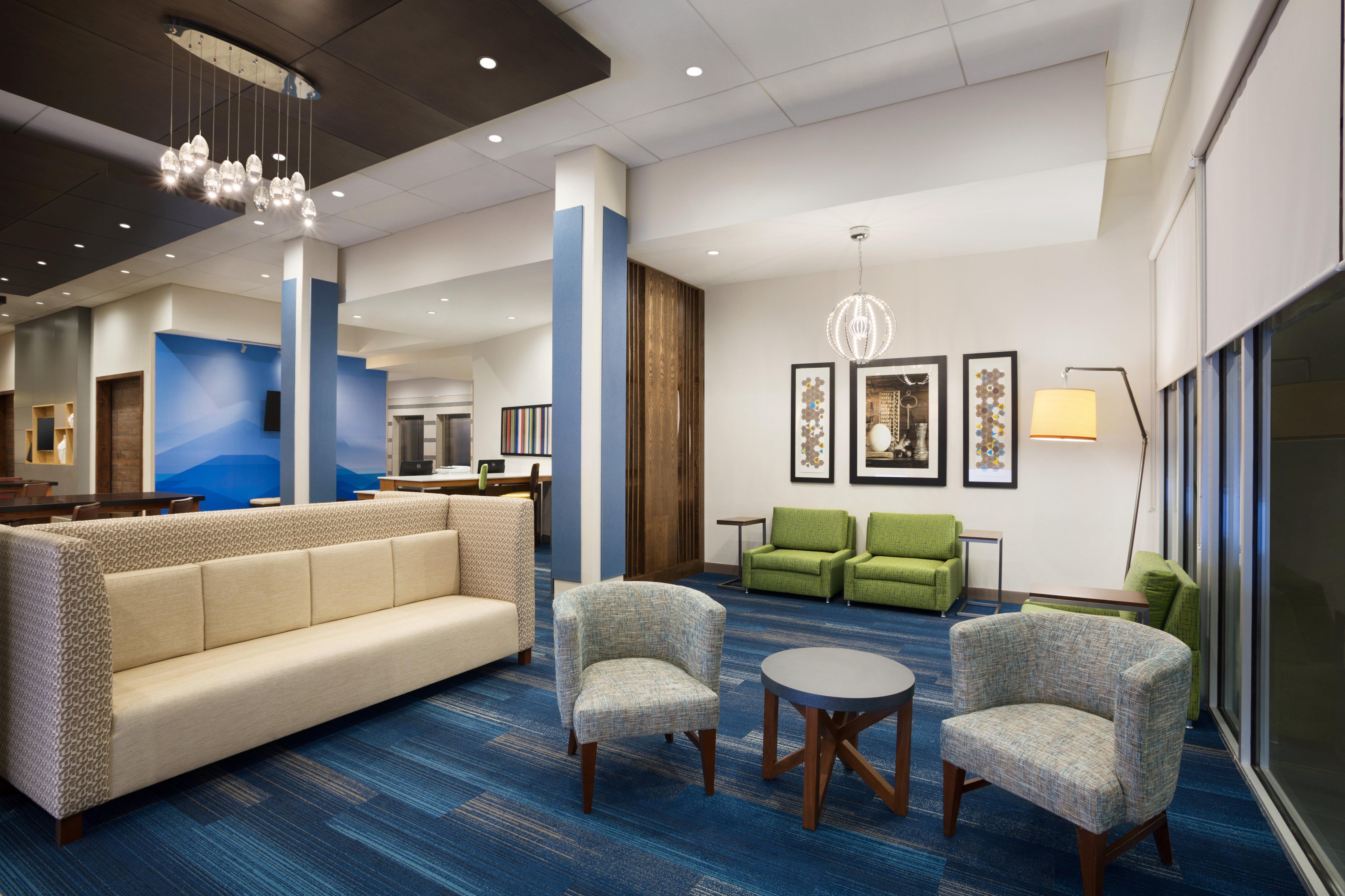 Holiday Inn Express & Suites - Mcallen - Medical Center Area By Ihg Bagian luar foto