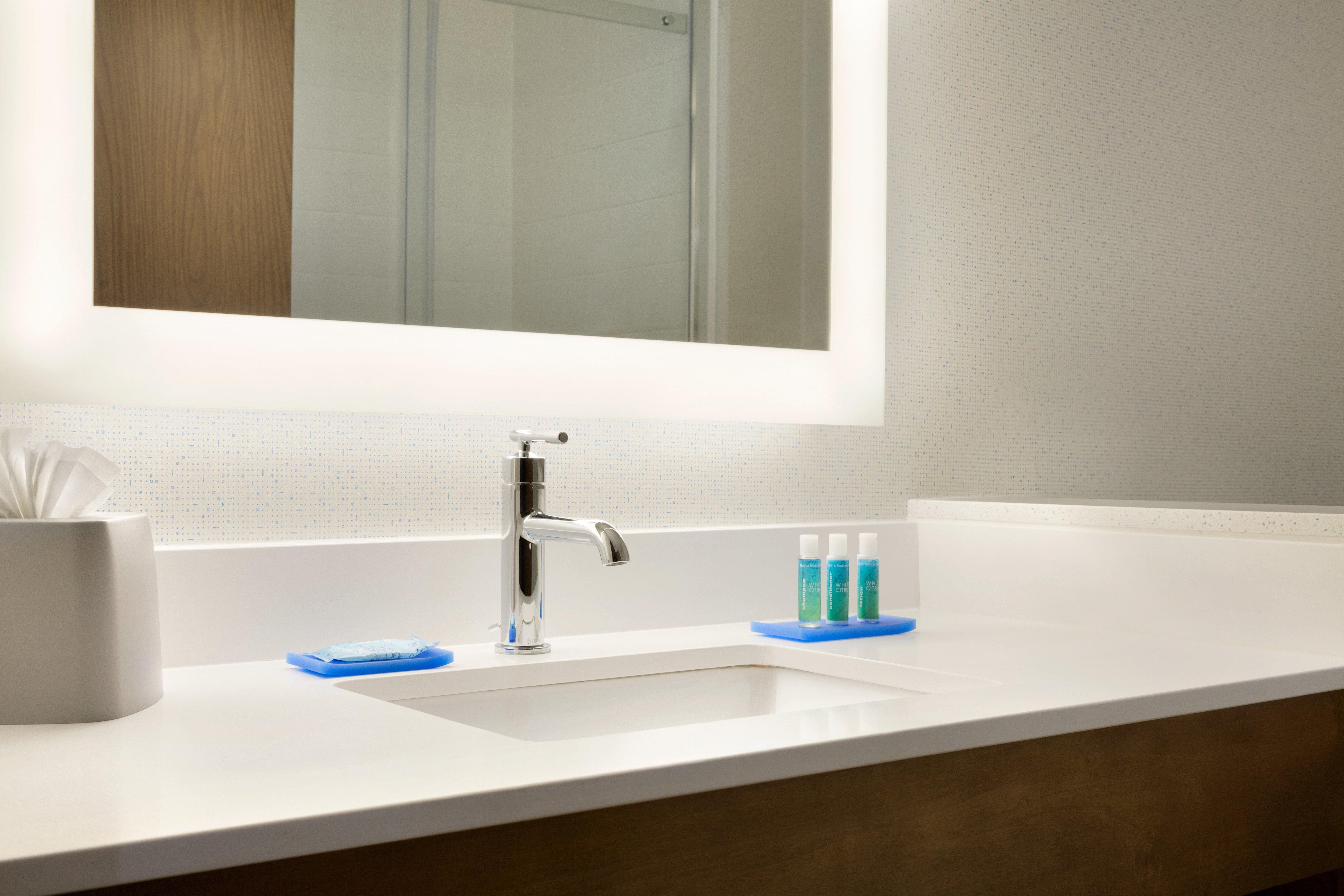 Holiday Inn Express & Suites - Mcallen - Medical Center Area By Ihg Bagian luar foto