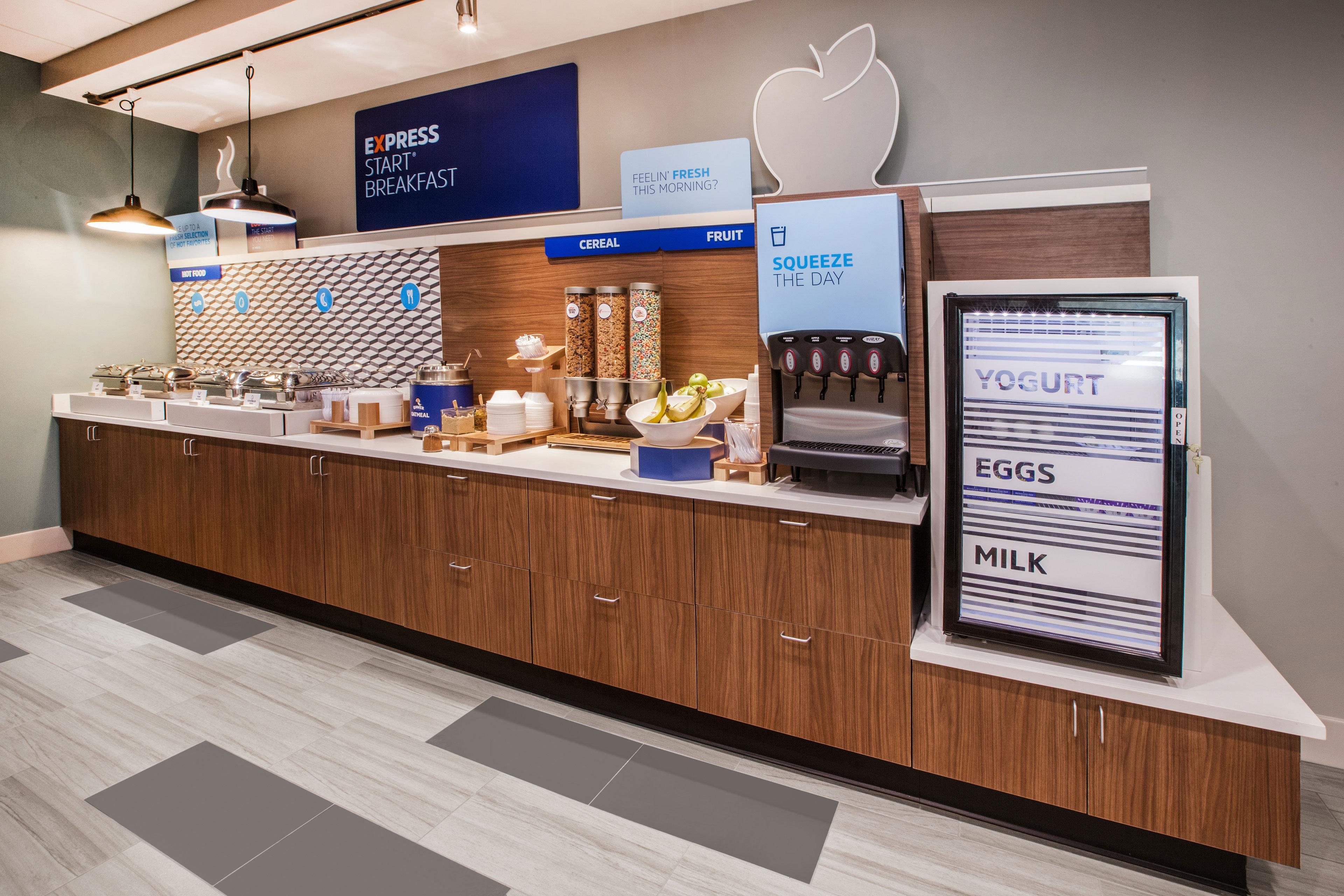Holiday Inn Express & Suites - Mcallen - Medical Center Area By Ihg Bagian luar foto