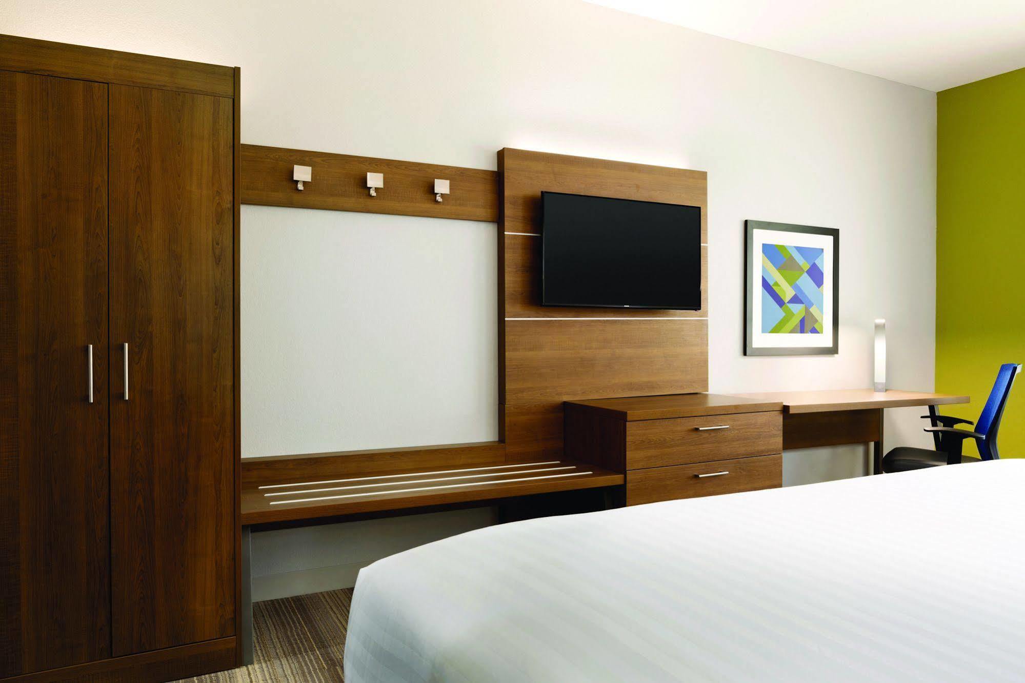Holiday Inn Express & Suites - Mcallen - Medical Center Area By Ihg Bagian luar foto